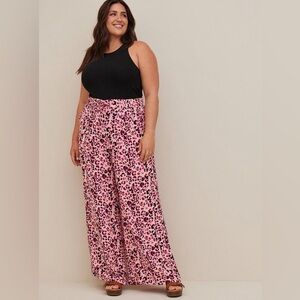 EUC Torrid Pull-On Wide Leg Stretch Challis High-Rise Pant Size 4X Regular